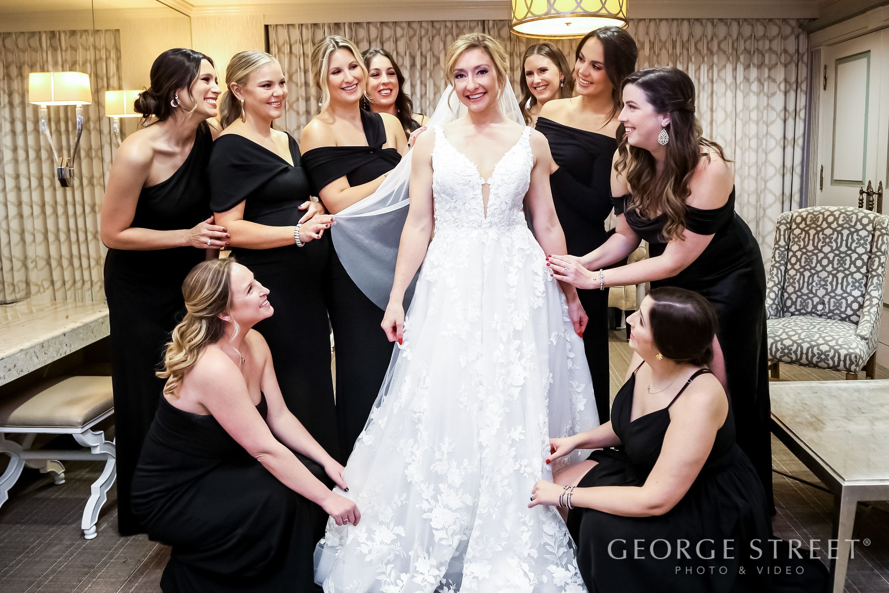 20 Joyful Ways To Keep Bridesmaids Happy and Stress Free