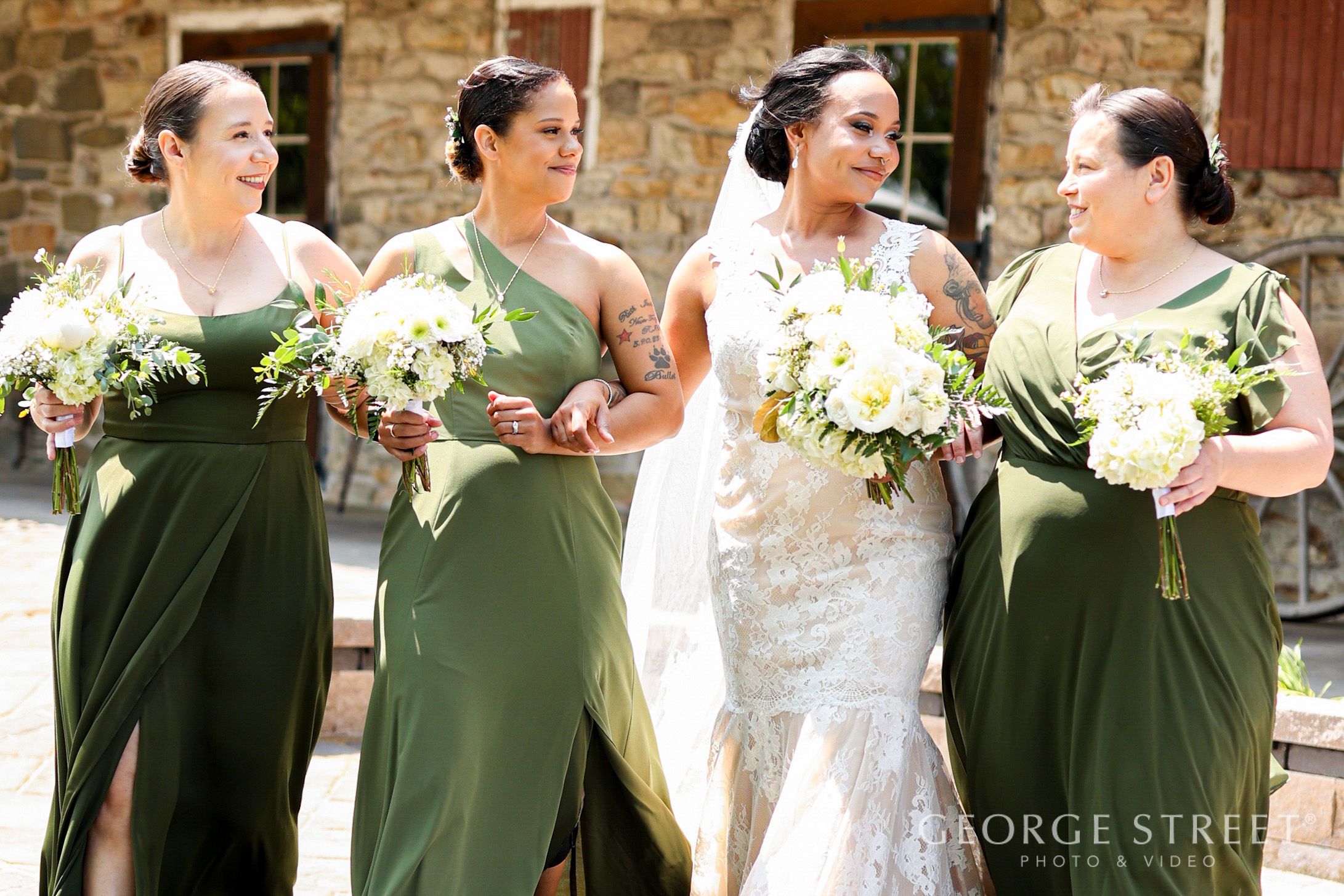 20 Joyful Ways To Keep Bridesmaids Happy and Stress Free