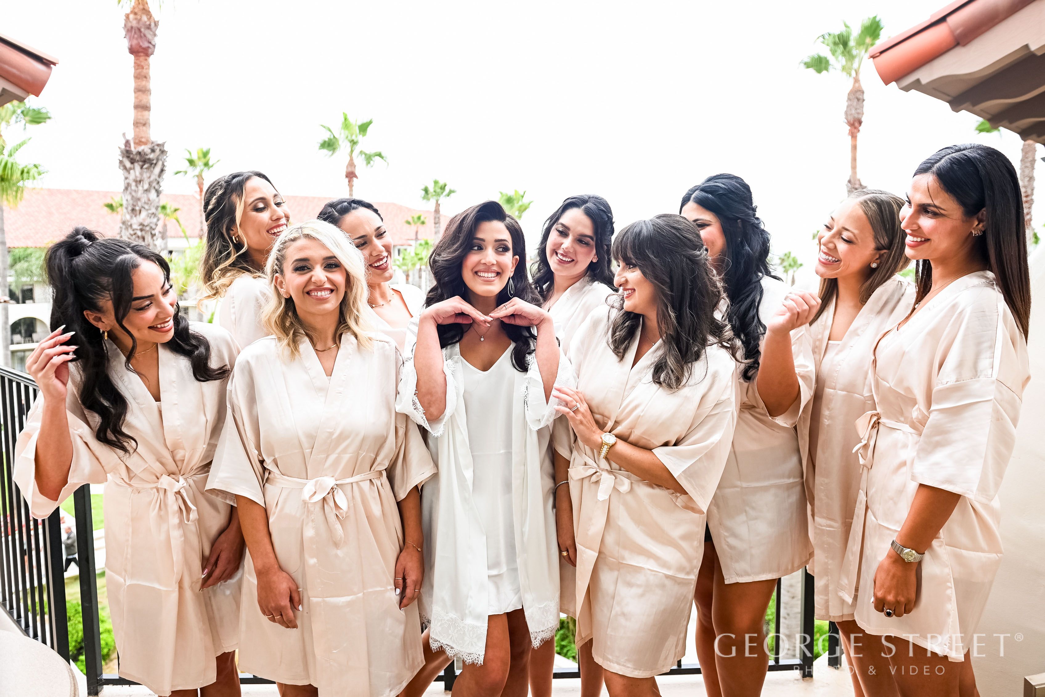 20 Joyful Ways To Keep Bridesmaids Happy and Stress Free