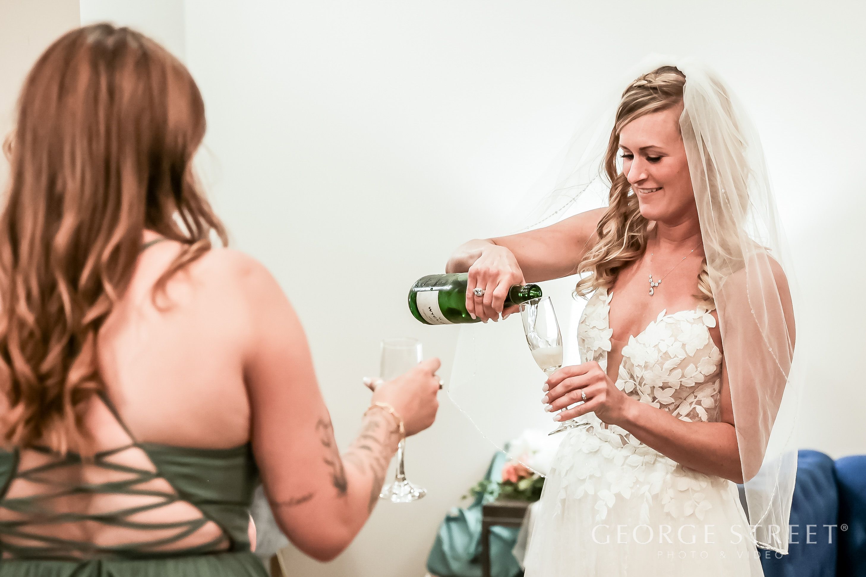 20 Joyful Ways To Keep Bridesmaids Happy and Stress Free