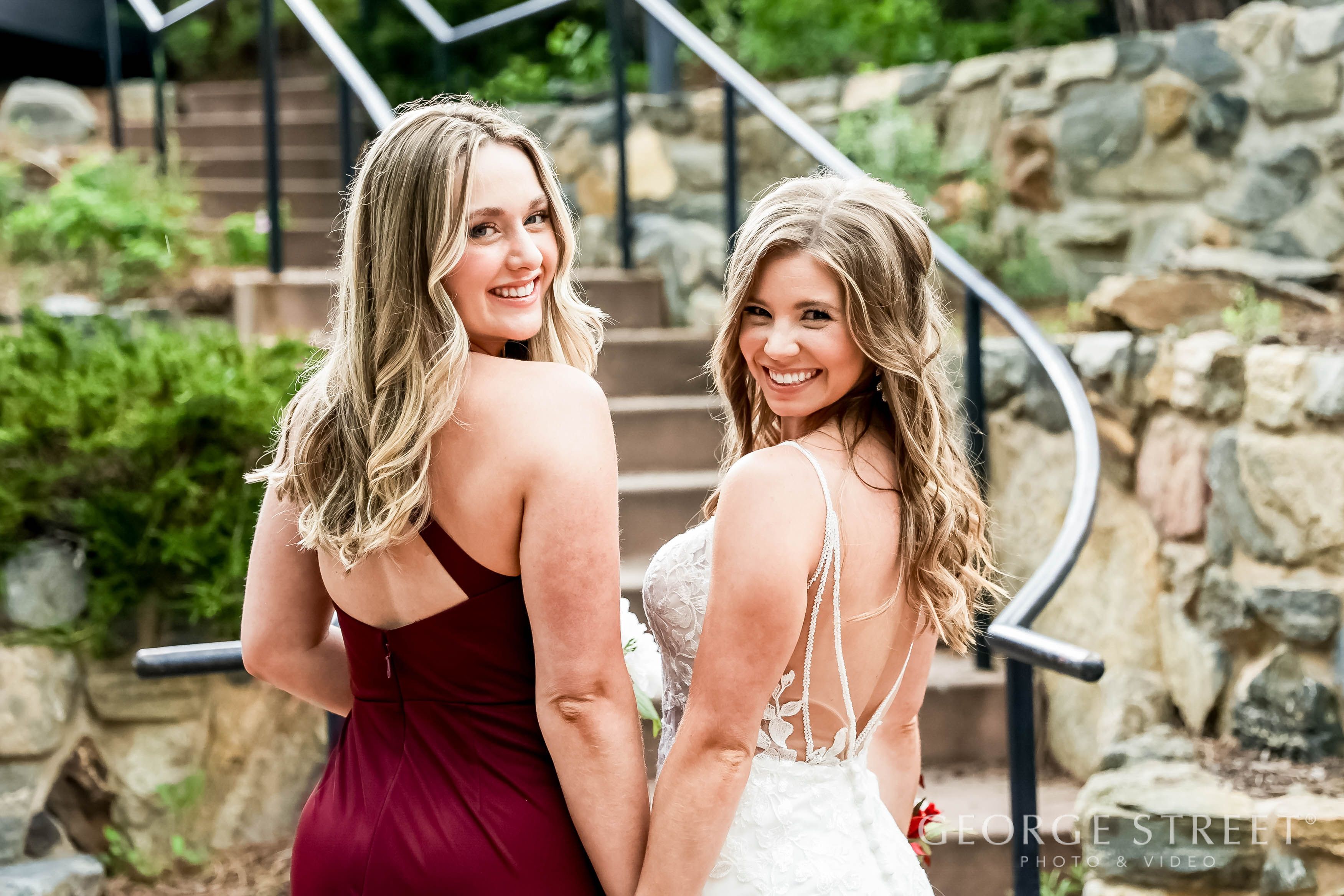 20 Joyful Ways To Keep Bridesmaids Happy and Stress Free