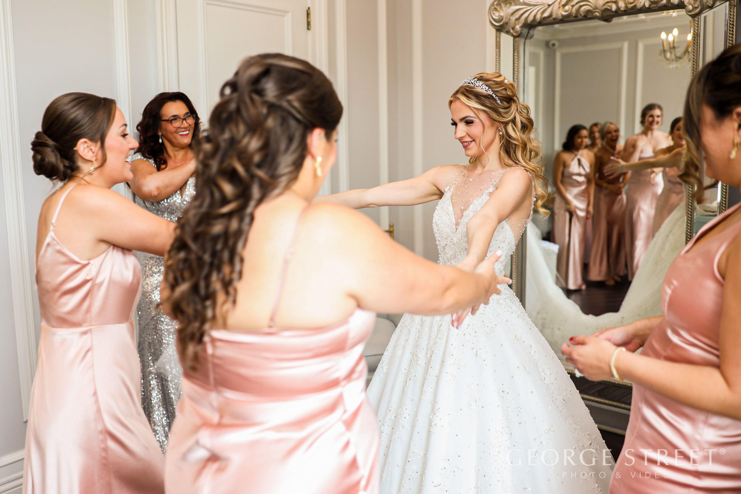 34 Activity Ideas With Your Bride Squad To Prep You Up For Your Big Day